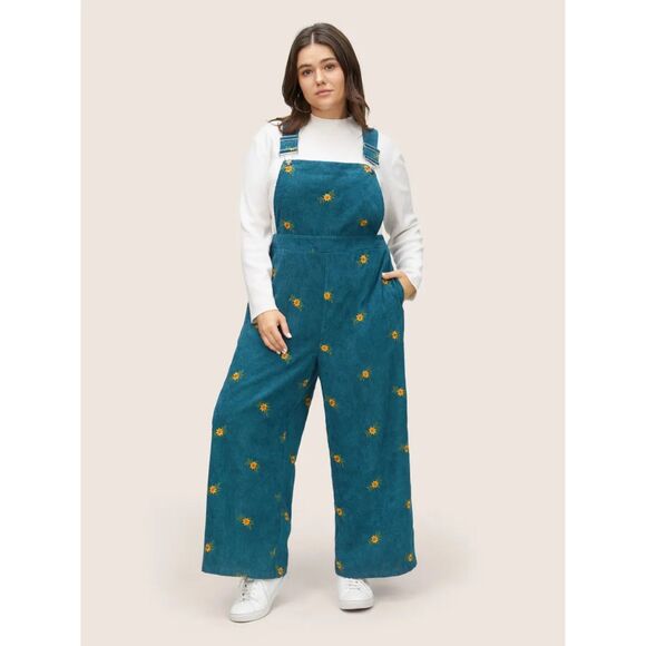 BLOOMCHIC Corduroy Floral Embroidered Pocket Cami Jumpsuit, NWT! Size 18/20 - Picture 1 of 9